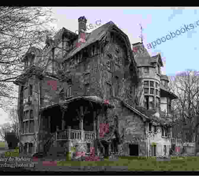 An Evocative Image Of A Dilapidated Victorian Mansion, Its Windows Boarded Up And Overgrown With Ivy, Hinting At The Ghostly Tales That Lie Within Its Walls. Haunted Texas: Ghosts And Strange Phenomena Of The Lone Star State (Haunted Series)