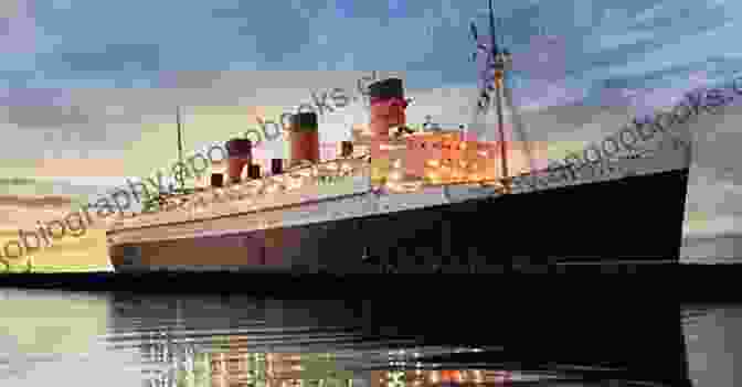 RMS Queen Mary Docked At Her Permanent Home In Long Beach, California, Serving As A Museum And Tourist Attraction. RMS Queen Mary Manual Gary Chambers